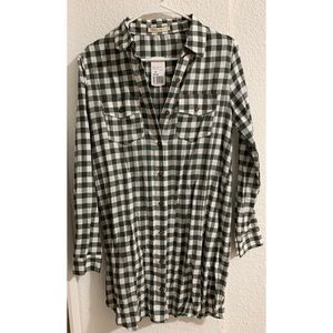 Plaid dress with buttons and pockets